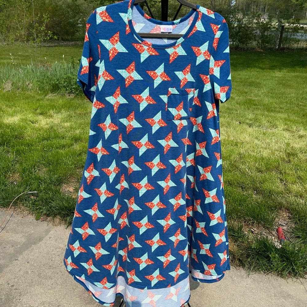 LuLaRoe Carly Size Large